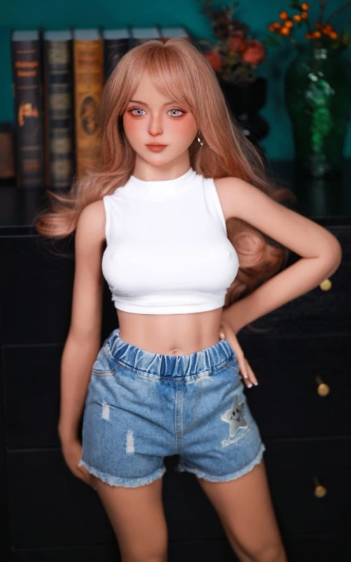 Mini Nia, uma loira muito decidida • SiliconGirls