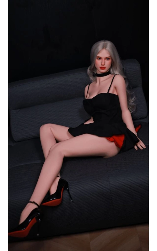 Julia, a tua amante doce e leal • SiliconGirls