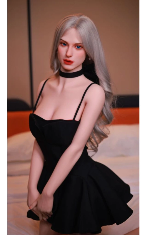 Julia, a tua amante doce e leal • SiliconGirls