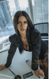 Tanisha, la ejecutiva de deseo irresistible • SiliconGirls