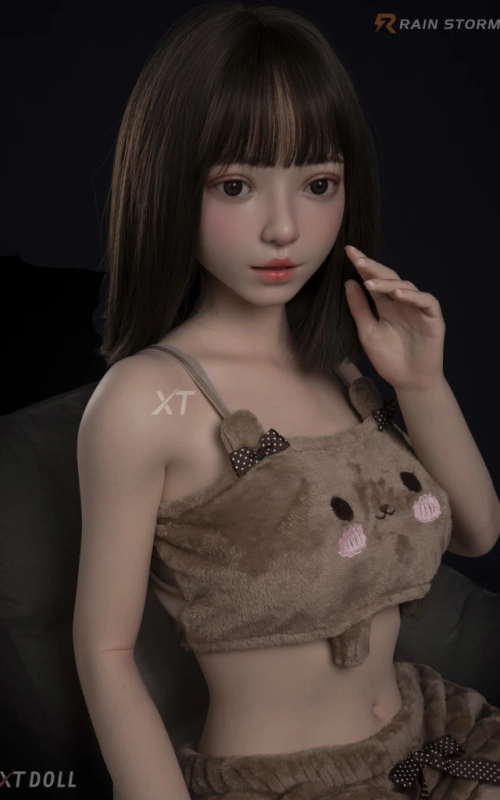 Kitty Pussy, joven e inocente • SiliconGirls