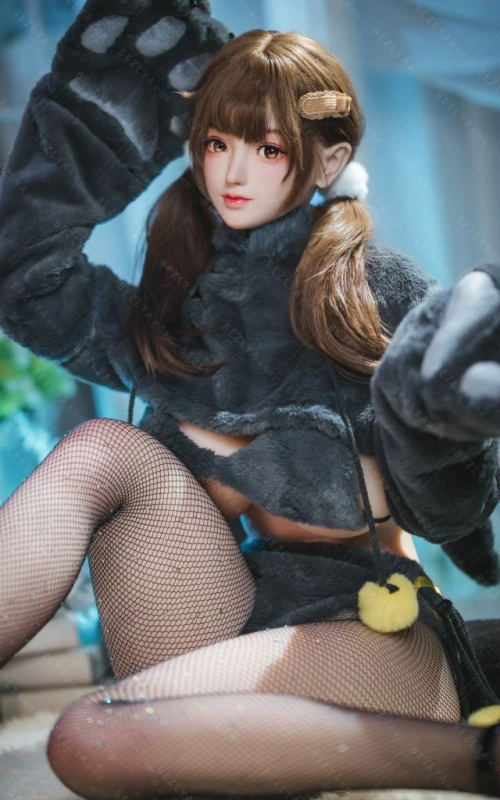 Paeonia, a tua doce namorada otaku • SiliconGirls