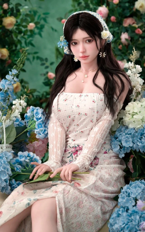 Tsukiya, um sussurro entre as flores • SiliconGirls