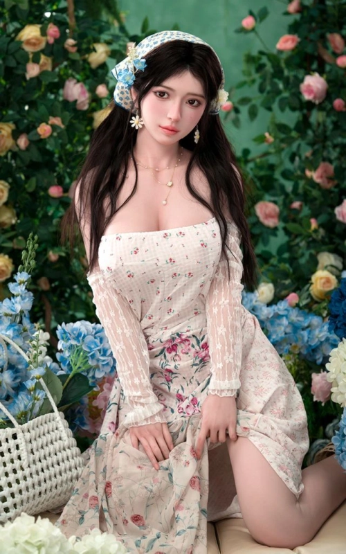 Tsukiya, um sussurro entre as flores • SiliconGirls