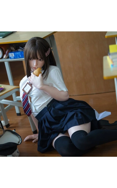 Nanako, a tua rapariga alegre e sorridente • SiliconGirls