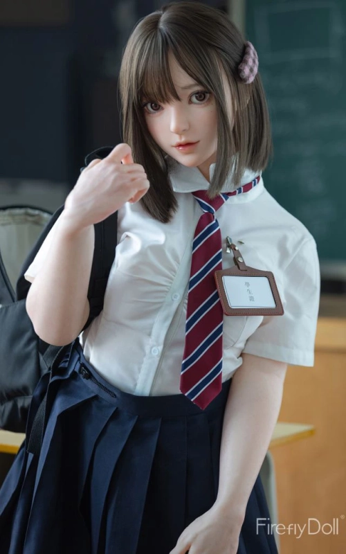 Nanako, a tua rapariga alegre e sorridente • SiliconGirls