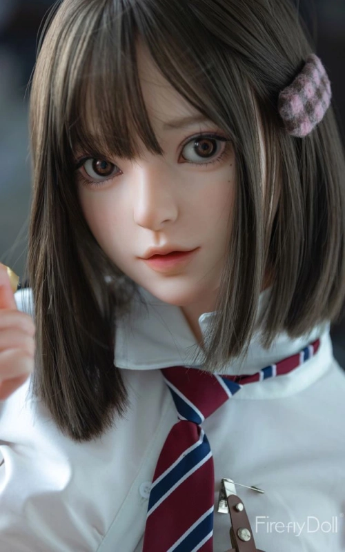 Nanako, a tua rapariga alegre e sorridente • SiliconGirls