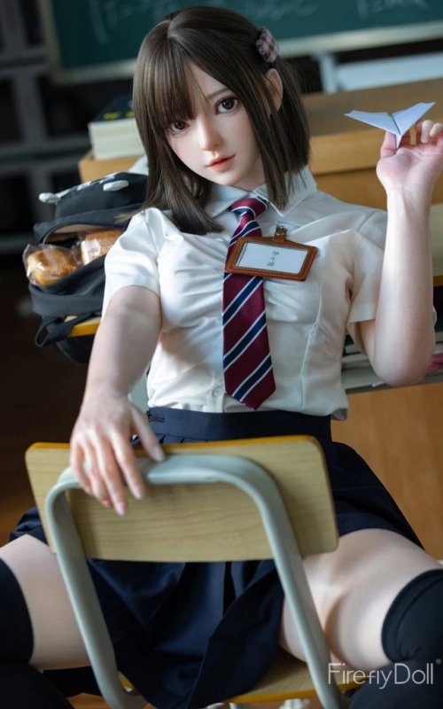 Nanako, a tua rapariga alegre e sorridente • SiliconGirls