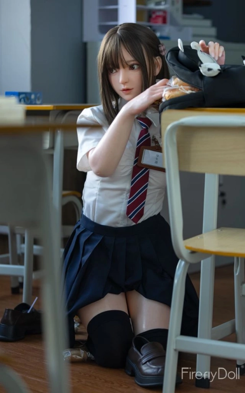 Nanako, a tua rapariga alegre e sorridente • SiliconGirls
