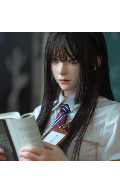 Tiancheng, a delegada da turma • SiliconGirls