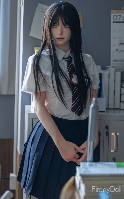 Tiancheng, a delegada da turma • SiliconGirls