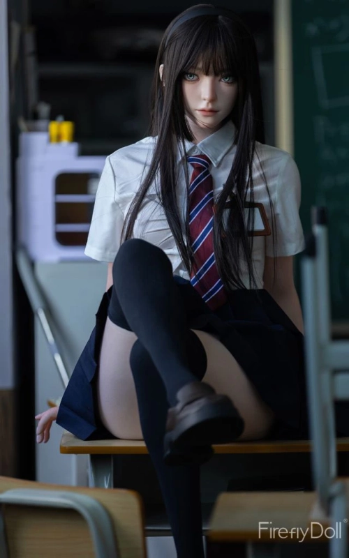 Tiancheng, a delegada da turma • SiliconGirls