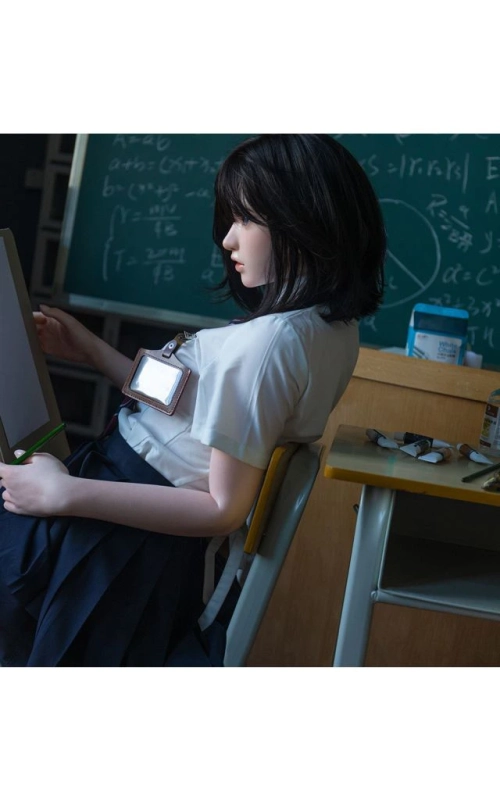Shirley, a estudante tímida e sensível • SiliconGirls