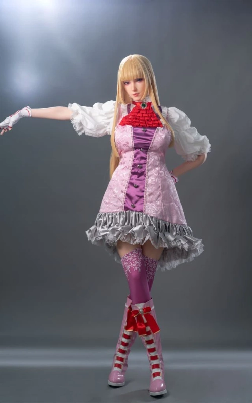 Emelie de Rochefort (Lili), elegancia y sensualidad • SiliconGirls