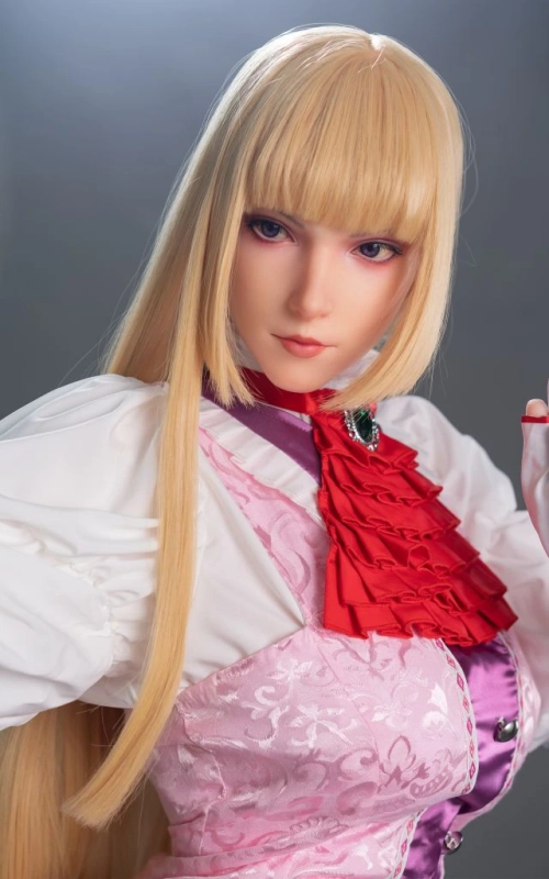 Emelie de Rochefort (Lili), elegancia y sensualidad • SiliconGirls
