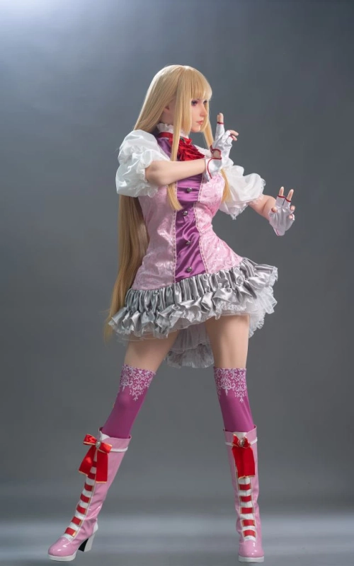 Emelie de Rochefort (Lili), elegancia y sensualidad • SiliconGirls