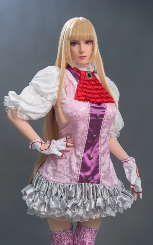 Emelie de Rochefort (Lili), elegancia y sensualidad • SiliconGirls