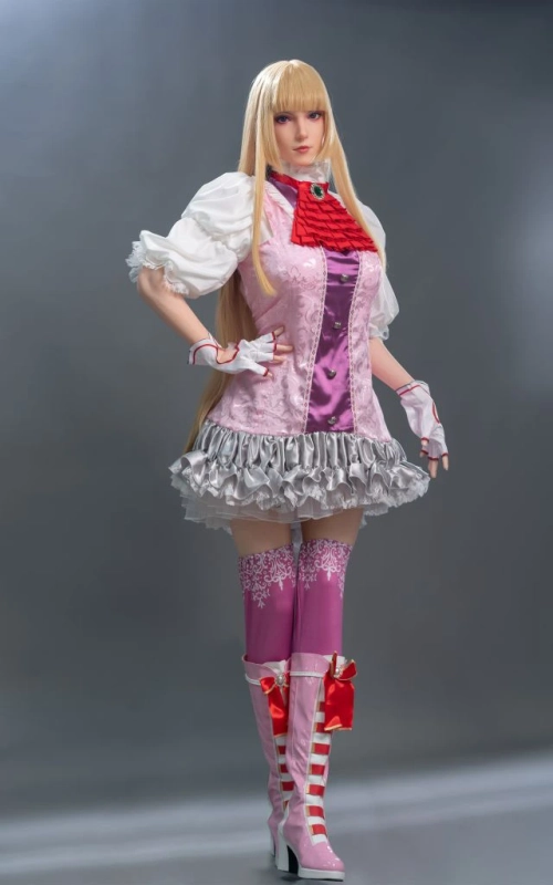 Emelie de Rochefort (Lili), elegancia y sensualidad • SiliconGirls