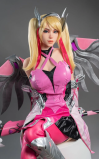 Mercy: la cautivadora heroína de Overwatch • SiliconGirls
