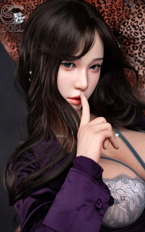 Sena, uma beleza delicada e encantadora • SiliconGirls