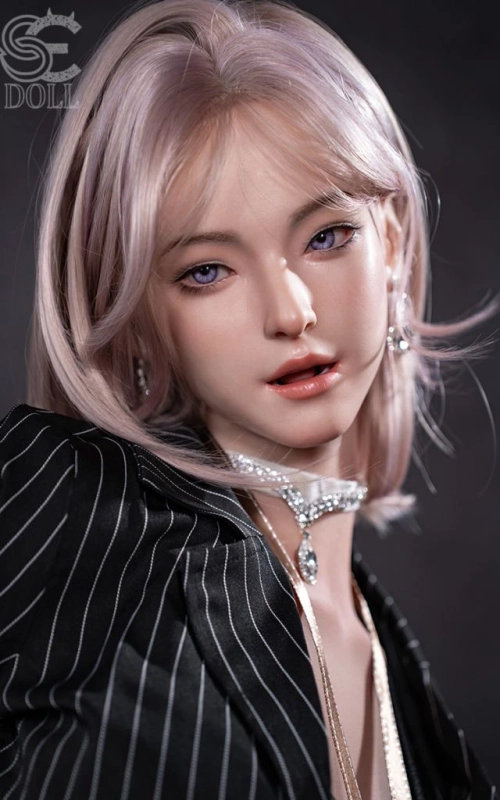 Shion, glamour e poder • SiliconGirls