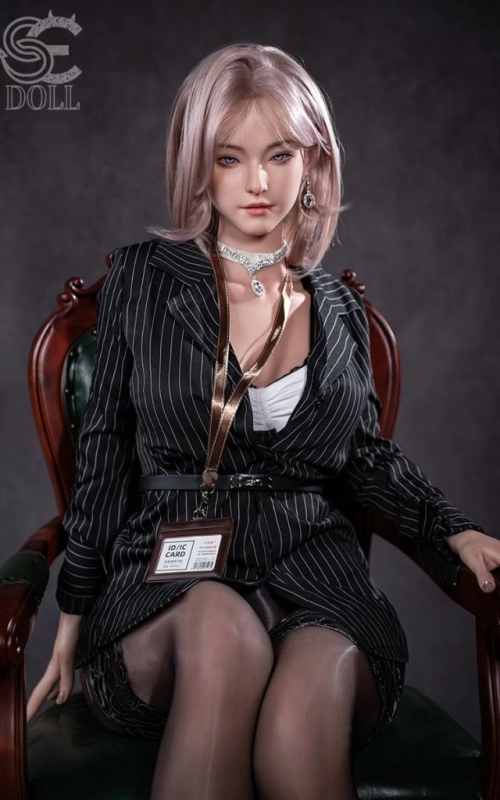 Shion, glamour e poder • SiliconGirls