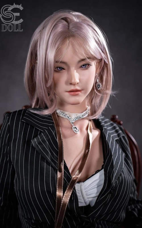 Shion, glamour e poder • SiliconGirls