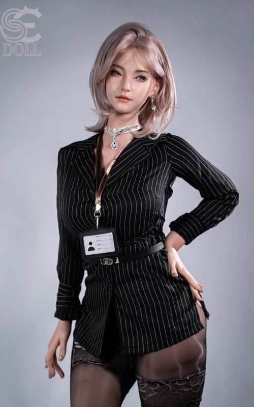 Shion, glamour e poder • SiliconGirls
