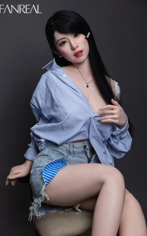 Kimmy, uma beleza oriental irresistível • SiliconGirls