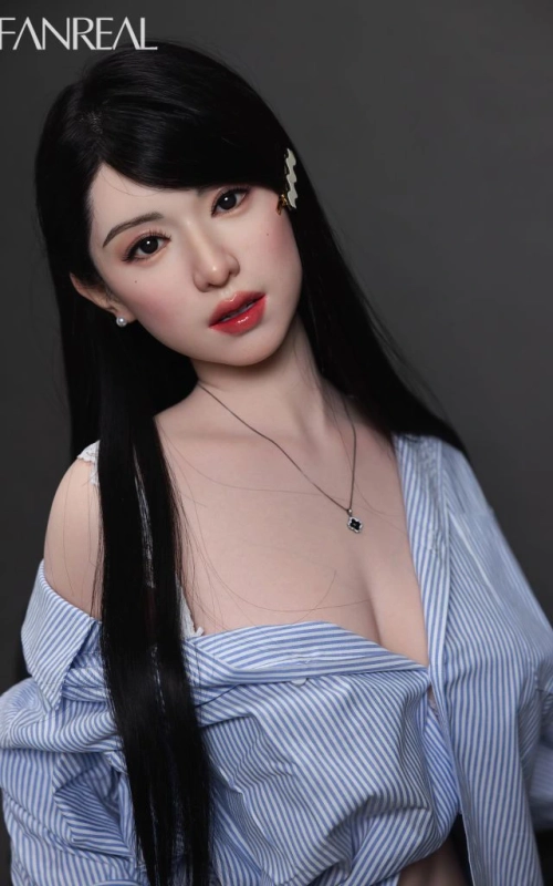 Kimmy, uma beleza oriental irresistível • SiliconGirls