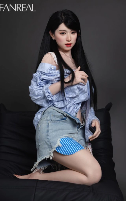 Kimmy, uma beleza oriental irresistível • SiliconGirls