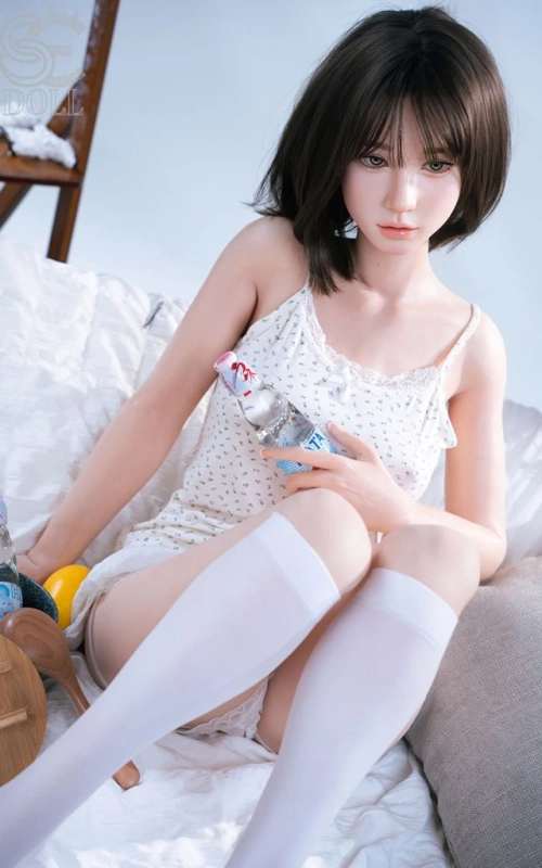Hibiki, dulce y dedicada • SiliconGirls