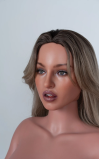 Tanny, curvas peligrosas en encaje negro • SiliconGirls