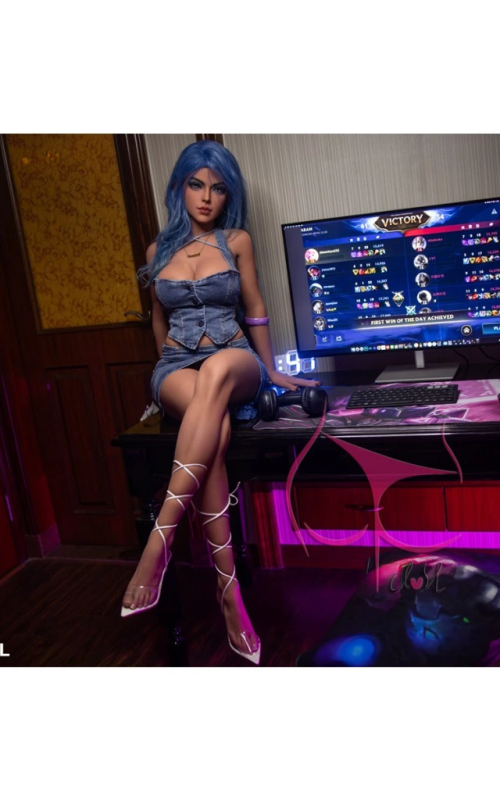 Lexie, a tua rapariga Gammer sempre pronta para a ação