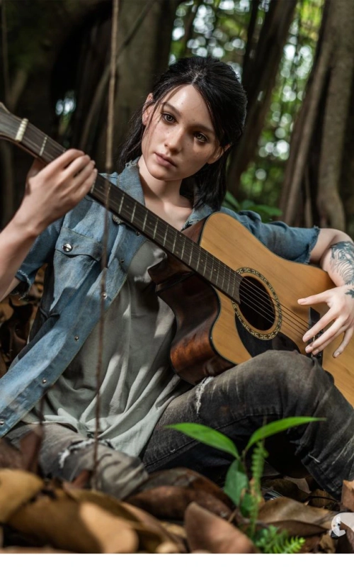 Ellie, a esperança da humanidade • SiliconGirls
