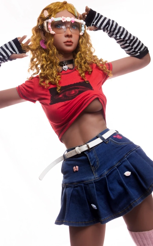 Roxxi, inocente e ativa • SiliconGirls