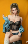 Beatrice, siempre dispuesta a complacer • SiliconGirls