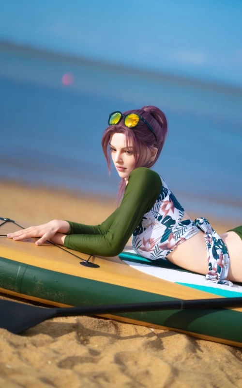 Madine, amante das ondas • SiliconGirls