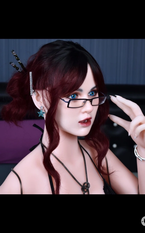 Hazel, tu profesora privada • SiliconGirls