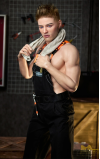 Jake, o seu faz-tudo HOT • SiliconGirls