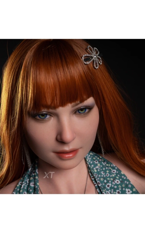 Natalie Boost, cheia de curvas e suculenta • SiliconGirls