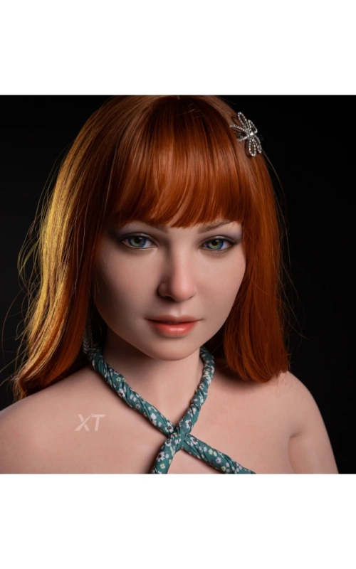 Natalie Boost, cheia de curvas e suculenta • SiliconGirls
