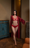 Evangeline, una morena muy explosiva • SiliconGirls
