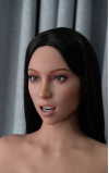 Evangeline, una morena muy explosiva • SiliconGirls