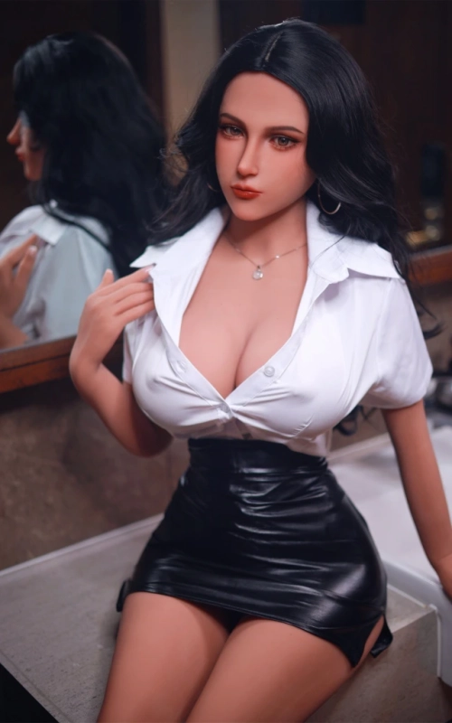 Analia, un cuerpazo CALIENTE • SiliconGirls