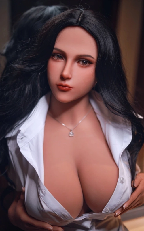 Analia, un cuerpazo CALIENTE • SiliconGirls