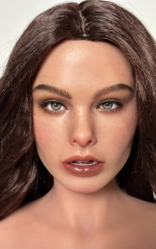 Marla, lujo y placer • SiliconGirls