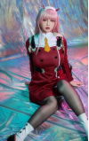Zero Two, lista para combatir • SiliconGirls
