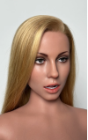Delia, una ardiente y complaciente compañera sexual • SiliconGirls