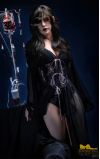 Vampirella, sedienta y CALIENTE • SiliconGirls
